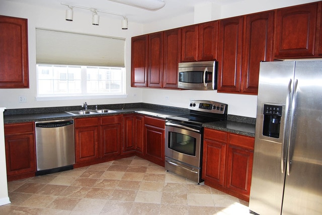 Building Photo - Lake Zurich Concord Village 2BR/2BA Awesome