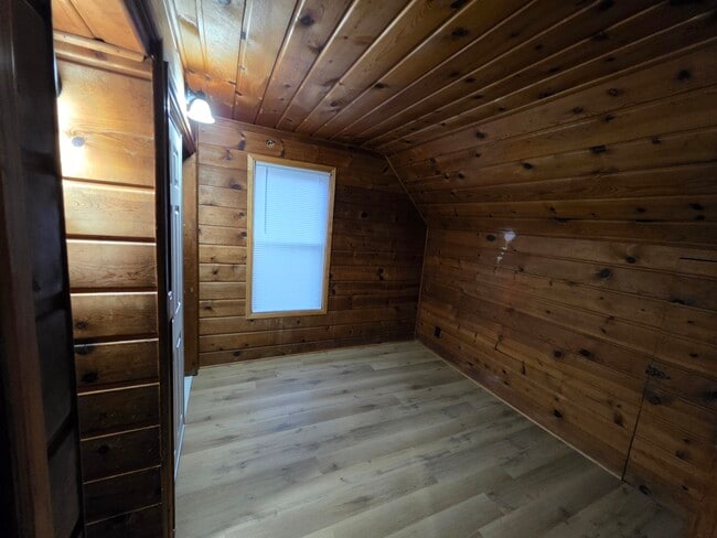 Building Photo - Beautiful 3 bedroom home for RENT