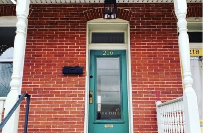 Building Photo - 3BR Home in Red Lion SD | Finished 3rd Floor, Garage, Balcony & Large Yard!