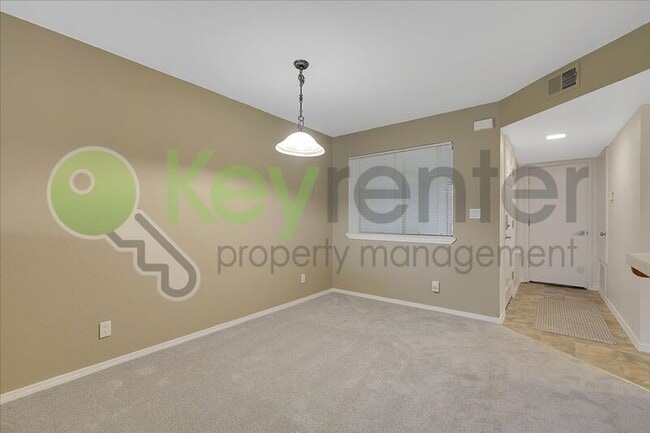 Building Photo - 7733 Lauppe Ln