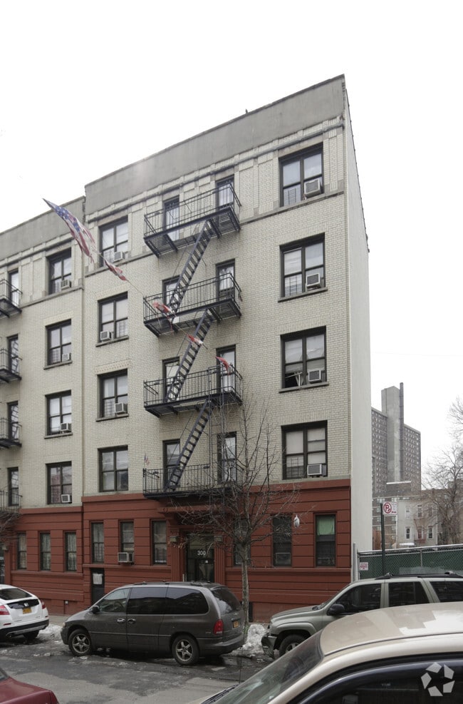 Primary Photo - 300-304 E 162nd St
