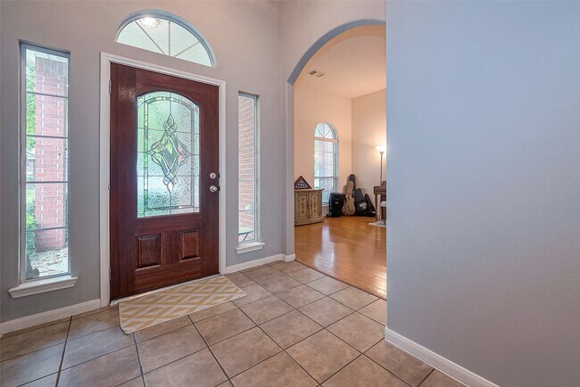 Building Photo - 1007 Casting Springs Way