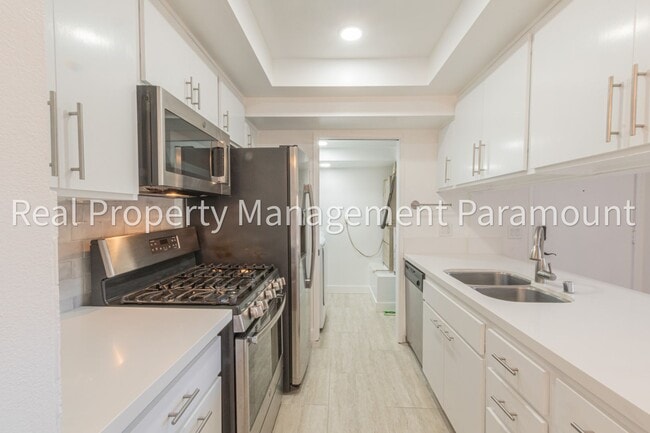 Building Photo - Spectacular 2 Bedroom, 2 Bath Condo with Large Loft flex-space