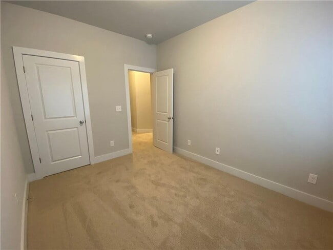 Building Photo - 3779 Oxford Cir