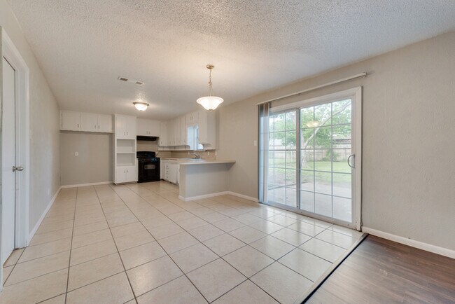 Building Photo - Neighborly Estate in North Richland Hills