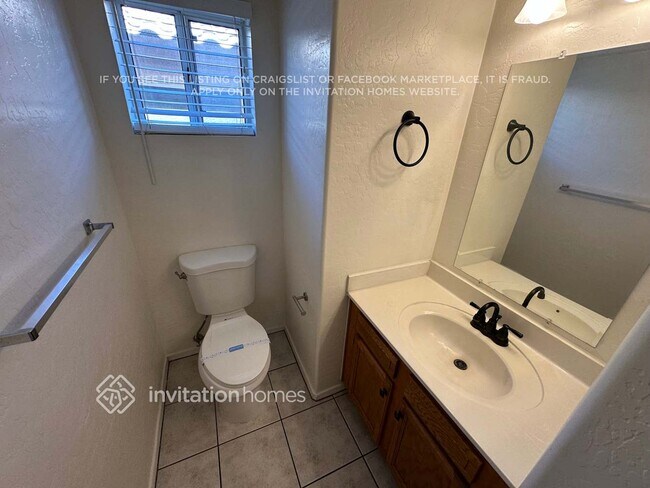 Building Photo - 4530 E Bannock St