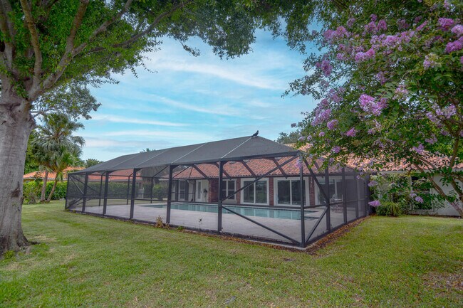 Building Photo - 3301 Embassy Dr