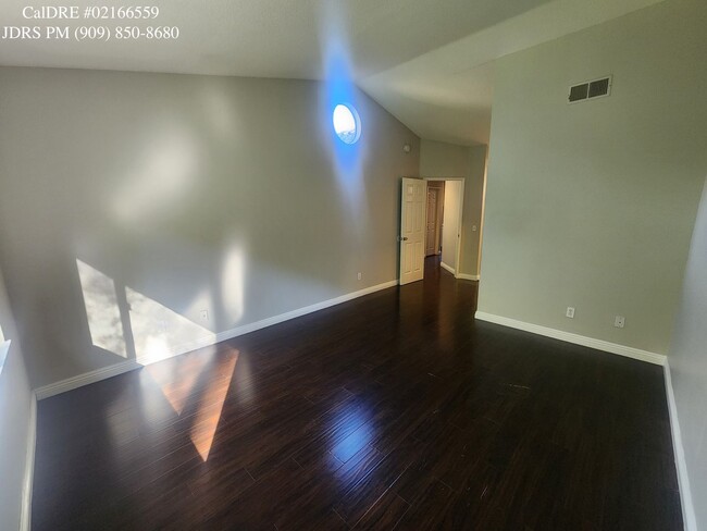 Building Photo - Price Lowered! West Covina 3 Bedroom Condo