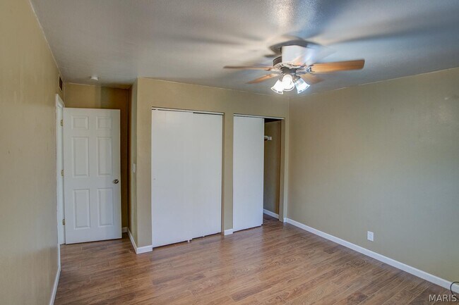 Building Photo - 308 Bobbie Dr