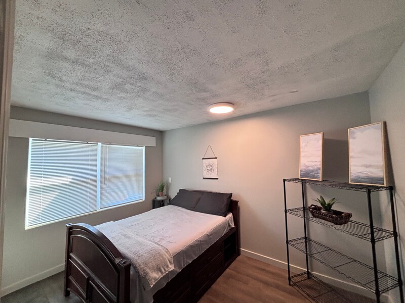 Building Photo - 7567 Strato Rd