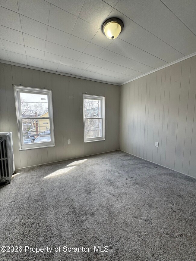 Building Photo - 916 S 9th Ave