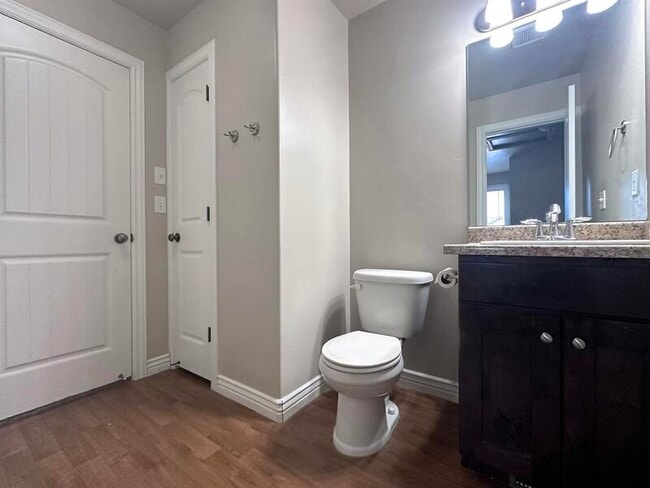 Building Photo - 465 N 2650 W