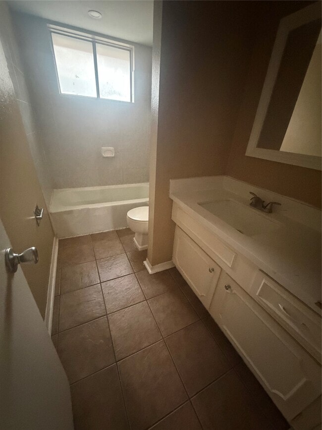 Building Photo - 6439 Deirdre Anne Dr