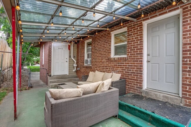 Building Photo - 2817 W 36th Ave