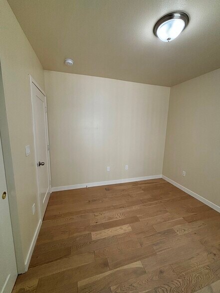 Building Photo - 2918 S Normandie Ave
