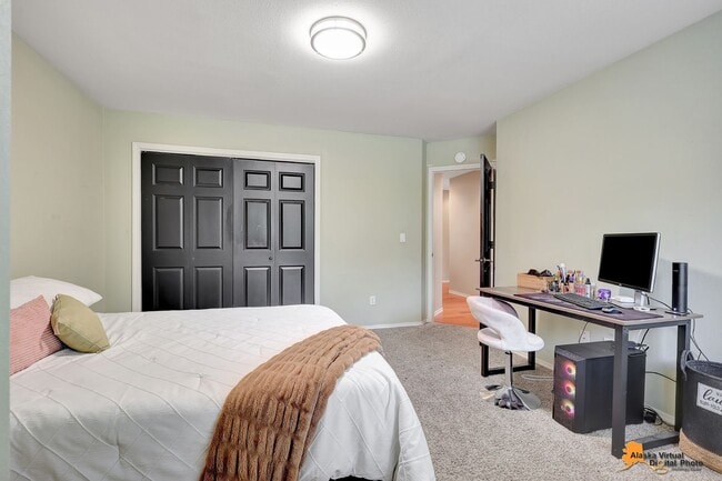 Building Photo - 18722 Guillemot Cir