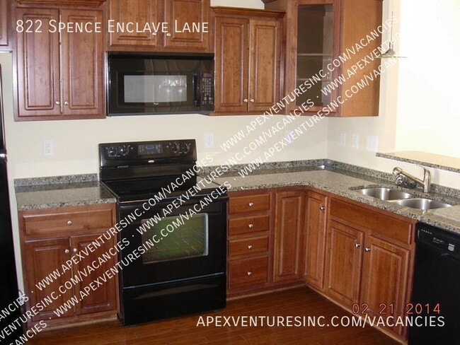 Building Photo - 822 Spence Enclave Ln