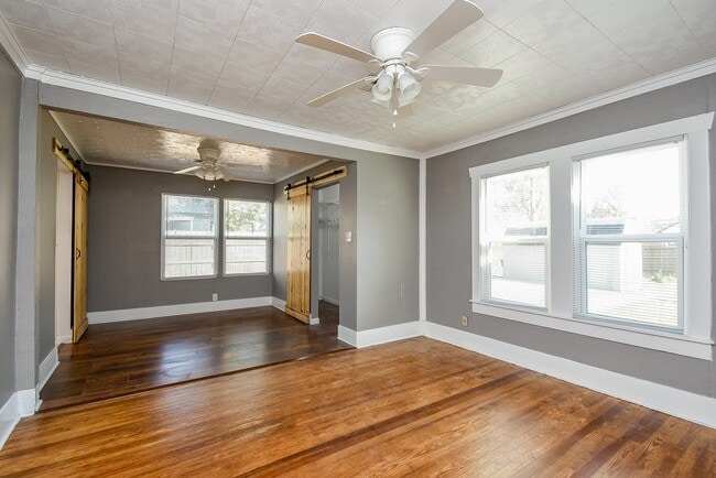 Building Photo - 8158 Niles St