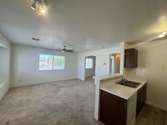 Building Photo - 3423 McCormick Blvd