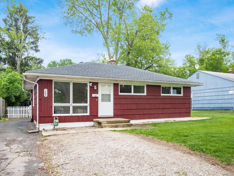 Primary Photo - 1684 Ferris Rd