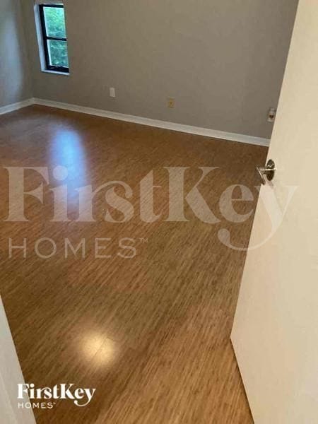 Building Photo - 9890 Laketree Ct