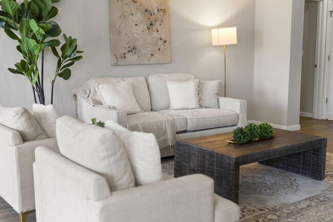 Building Photo - 5901 Blackbird Wy