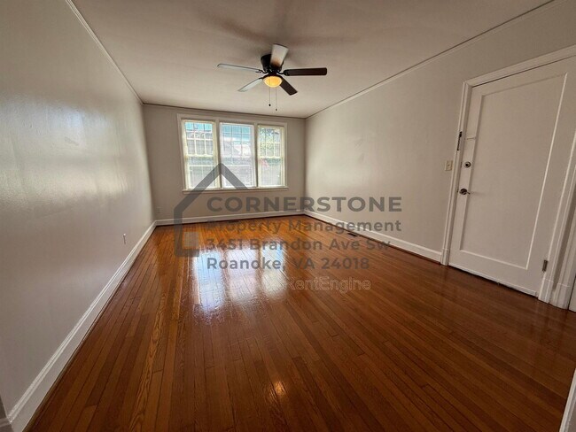 Building Photo - 355 Highland Ave SW