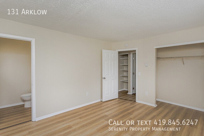 Building Photo - 131 Arklow-