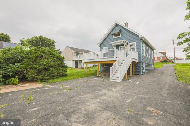 Building Photo - 6512 Golden Ring Rd