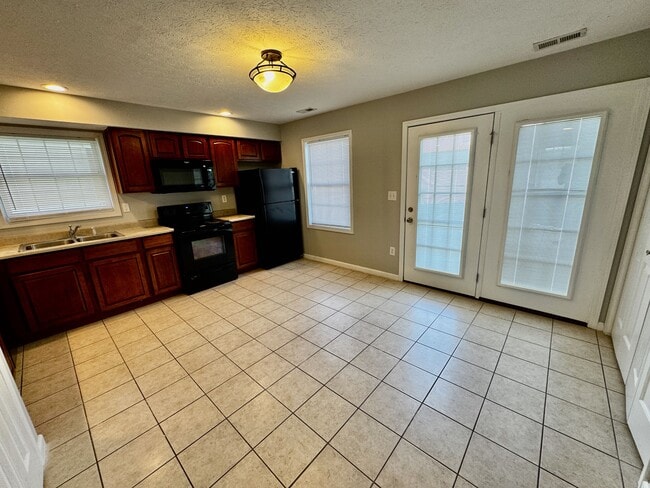 Building Photo - 2597 S Delila Star Dr