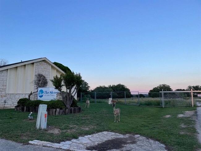 Building Photo - 21107 Highland Lake Dr