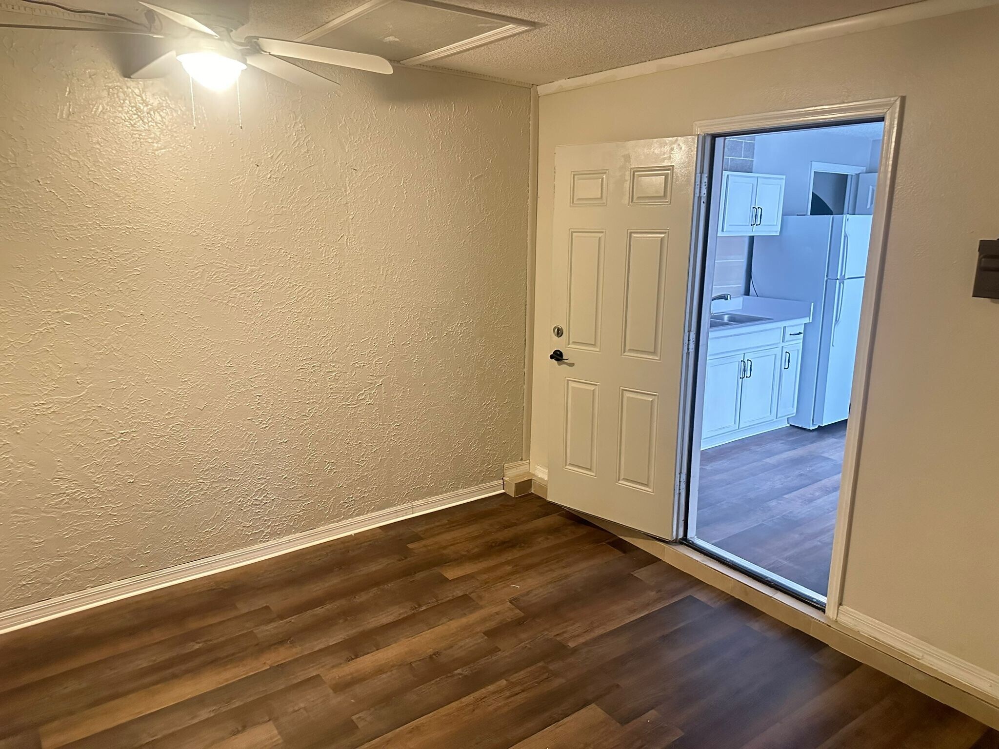 Building Photo - 301 Alegriano Ct