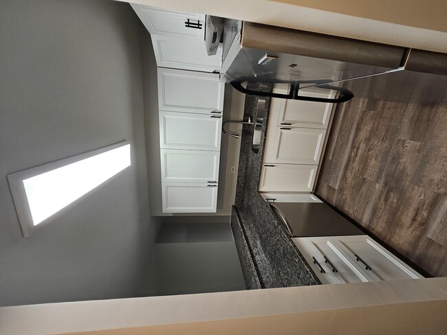 Building Photo - 5810 Oakwood Dr