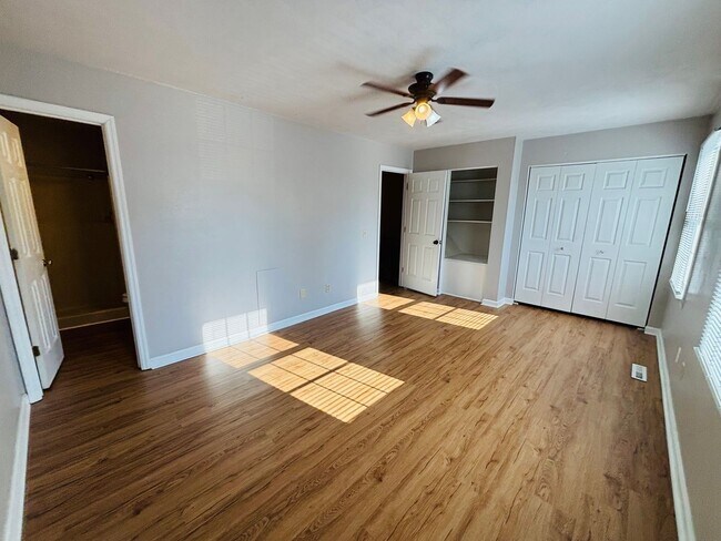Building Photo - 2508 Ridge Rd