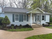 Building Photo - LAKE LIFE YEAR ROUND! 2 BEDROOM 2 BATH ON WAWASEE!