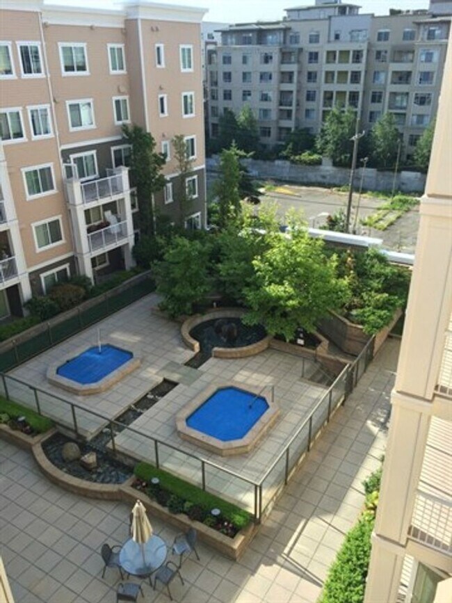 Building Photo - 1Bd/1Ba Seattle Condo
