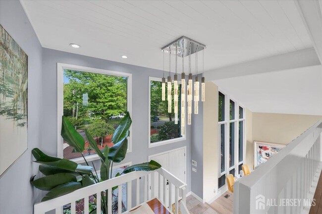 Building Photo - 950 Sunset Ridge