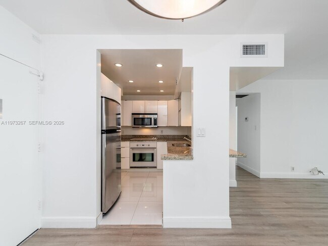 Building Photo - 1200 West Ave