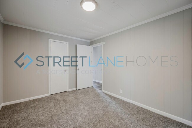 Building Photo - Charming 4 Bedroom in Lanett!