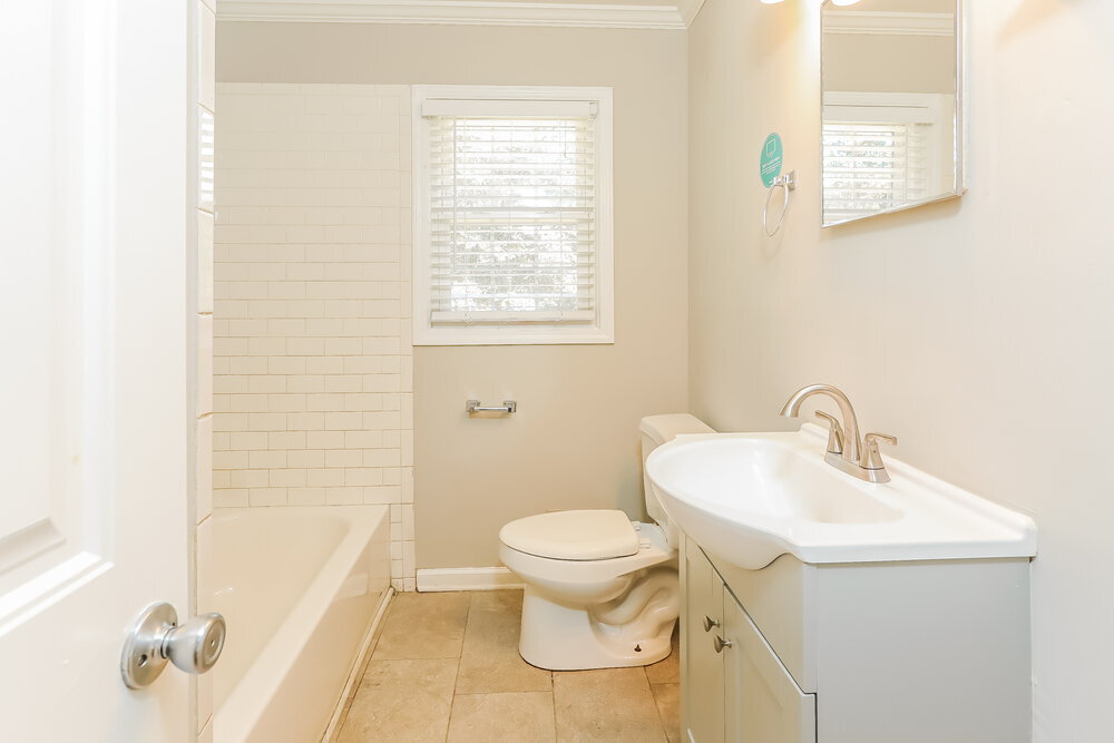 Building Photo - 1016 Delaney Dr