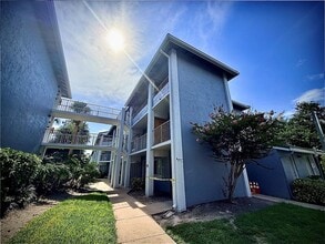 Building Photo - 133 Oyster Bay Cir