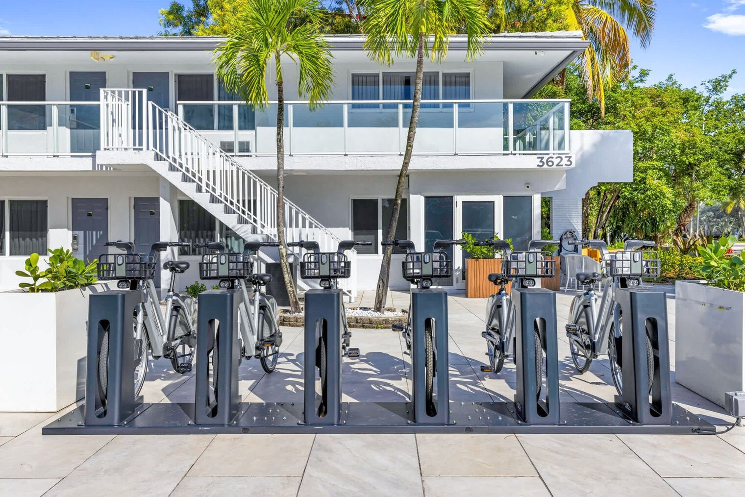 Building Photo - 3621 N Ocean Blvd