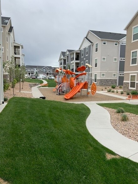 Building Photo - 13233 Andros Ln
