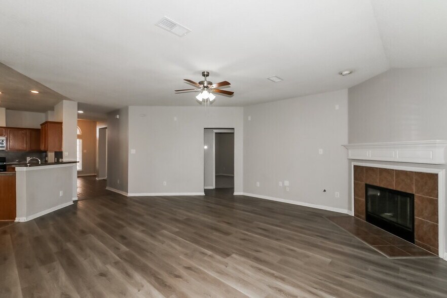 Building Photo - 2017 Sandy Bank Ln