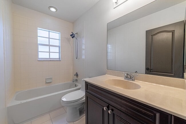 Building Photo - 4109 Macarthur Palm Trail