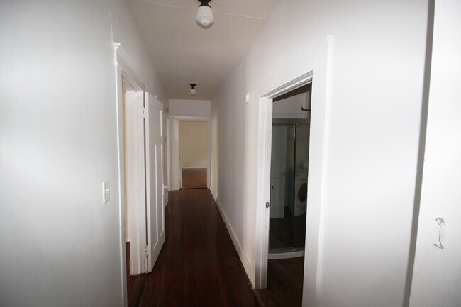 Building Photo - 3300 Napoleon Ave