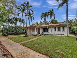 Building Photo - 307 Candia Ave