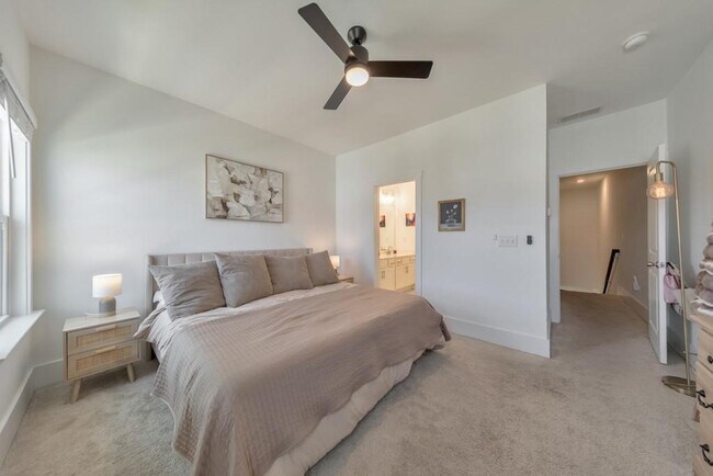 Building Photo - 1519 Layton Ln NW
