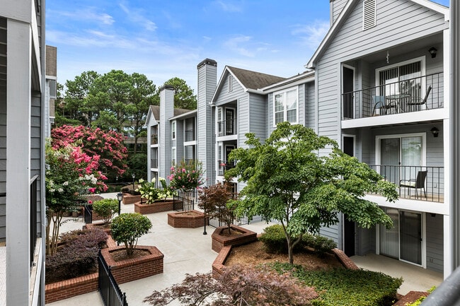 Building Photo - 210 Granville Ct