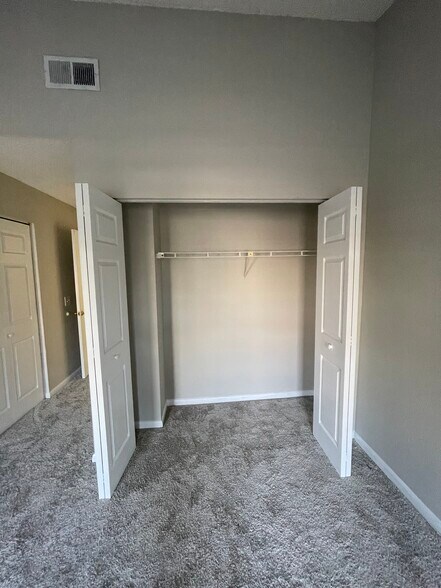 Building Photo - 11332 Grandville Dr